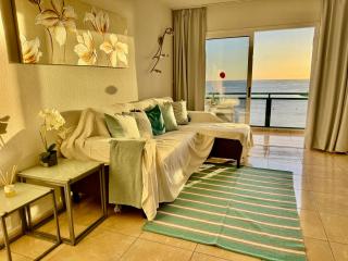 NEW The Terrace by the Sea, Infinity views, Comodoro Los Cristianos Tenerife - 2