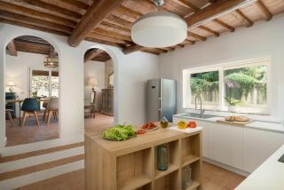 Villa With Pool Among Tuscan Art Cities - 9