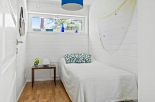 Modern Archipelago Cabin With Hot Tub On Timrarön - 3