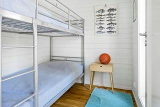 Modern Archipelago Cabin With Hot Tub On Timrarön - 2