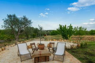 Stone Farmhouse Among Olive Trees Near Ostuni - 9