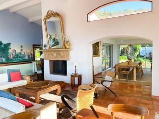 Burgundian House By The Sea In Corsica - 3