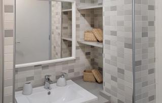 Amazing Apartment In Barbate With Wifi - 1