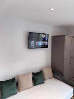 Newcastle Comfy Stays - 5