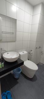 Chambers Luxury Suites GRB - 4