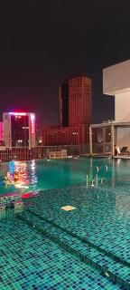 Chambers Luxury Suites GRB - 1