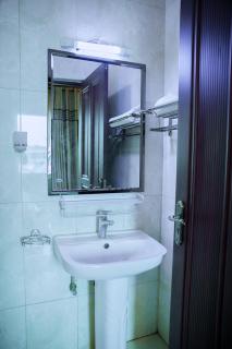 Legacy Apartments - 8