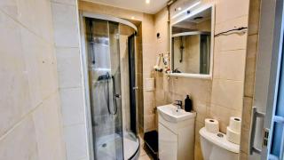 Cosy Studio in University District-Free Parking with gate! - 4