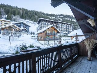 Chalet à Châtel, 3 pièces pour 7, proche télécabine - FR-1-676-76 - 1