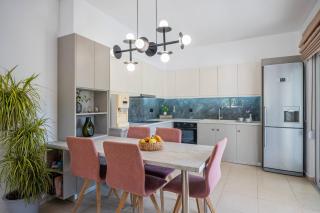 Luisa Holiday Home - 1