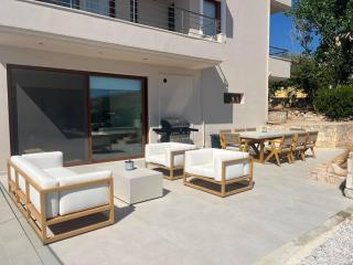 SeaWave Villas, By Hellocrete - 1