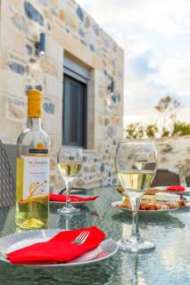 Marilena Natural Stone House, By Hellocrete - 2