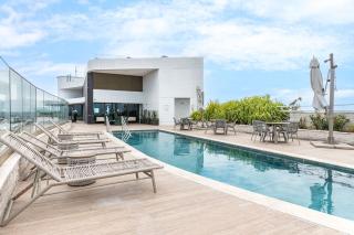 Estudio Moderno con Vista al Mar Impresionante - 5