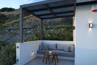 Rozites Luxury Beachfront Villa, By Hellocrete - 4