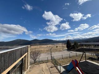 Appartement 3 pièces aux Angles avec balcon et parking - FR-1-593-127 - 1