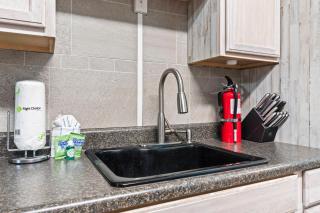 Spectacular Beach House! Arcade Games & Hot Tub! Sleeps 12! - 1