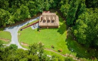 Hidden Hollow Lodge - 4