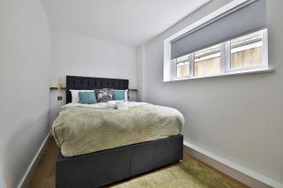 North Road Urban Retreat – 2-Bed Apartment - 7