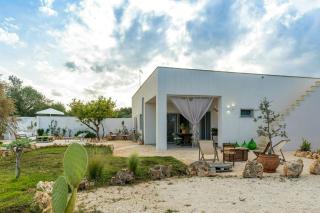 Stone Farmhouse Among Olive Trees Near Ostuni - 6