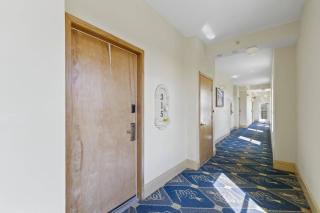 315 Drift Away Villa | European Village - 5
