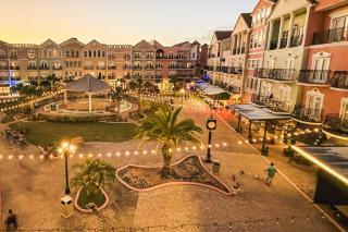 315 Drift Away Villa | European Village - 6