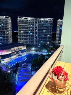 Azure Staycation by Casa Tremora Deluxe - 7