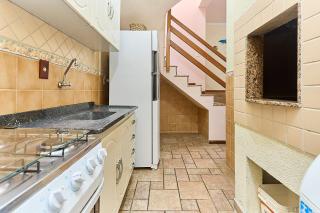 1062 Duplex 100 m da PRAIA DE BOMBINHAS . 2 suites - 5