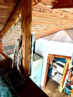 Charming Pet-Friendly Cabin with Stunning Mountain Views in Chattanooga, Tennessee - 3