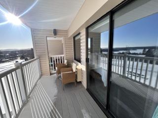 Amazing Lake Winni Views in Cedar Lodge Complex - 2