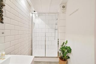 Historic Central London 2Bed 2Bath - Private Rooftop - 6