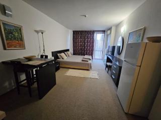 Студио за двама в Сарафово - 9