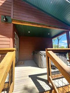 Gorgeous Secluded Wooden Cabin in Carbondale, Illinois - 8