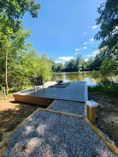 Gorgeous Secluded Wooden Cabin in Carbondale, Illinois - 6
