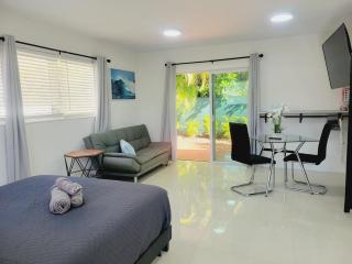 Kevin#B Chic Studio with Patio near Fort Lauderdale Beach - 8