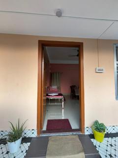 Sarojinilaya Homestay - 8
