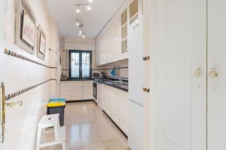 Wide with Terrace & Parking- 3Bd 2Bth- Alfalfa - 1