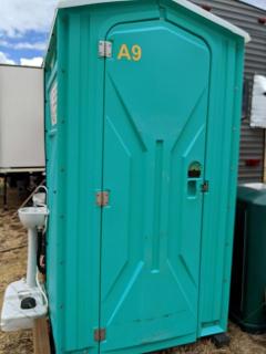 Remote Spacious Dome with Incredible Outdoor Landscape in Montana - 6
