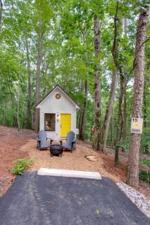 Luminous Tiny Cabin with Amazing Hiking Trails in Alabama - 7