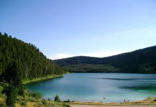 Intimate Off-Grid Cabin with Fire Pit and Mountain Views in Montana - 3