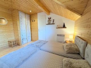 Chalet rénové, charme montagnard et confort moderne - 7