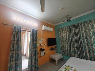 Homestay - Serviced Apartment "ISH Atithya" with Modular Kitchen, various amenities and Complimentary Breakfast in Lucknow, IN - 3