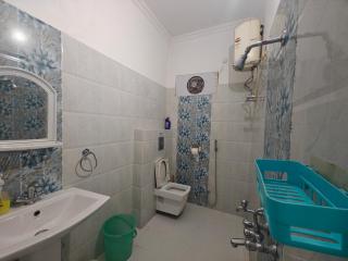 Homestay - Serviced Apartment "ISH Atithya" with Modular Kitchen, various amenities and Complimentary Breakfast in Lucknow, IN - 5