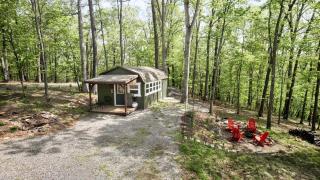 Modern Tiny Cabin with Game Room & Fire Pit in West Virginia - 4