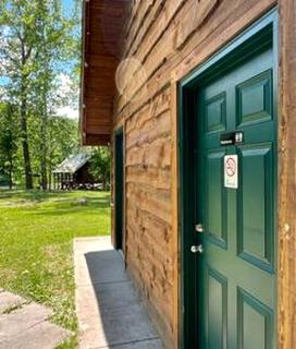 Tranquil Riverside Getaway in Western NY for 3 in Belfast - 1