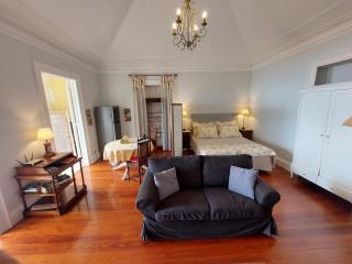 Elegant and Relaxing Seaview Apartment with Pool - 5