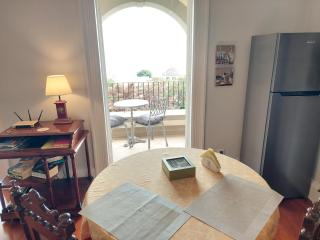 Elegant and Relaxing Seaview Apartment with Pool - 8