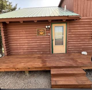 Charming Cabin with Spectacular Mountain Views near Madison River in Ennis, Montana - 7