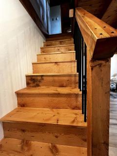 Charming Cabin with Spectacular Mountain Views near Madison River in Ennis, Montana - 1