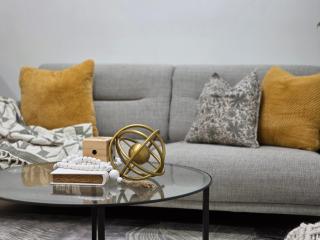 Amaville- The Cozy Cave in West Edmonton - 7