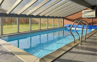 6 Bedroom Stunning Home In Give - 2